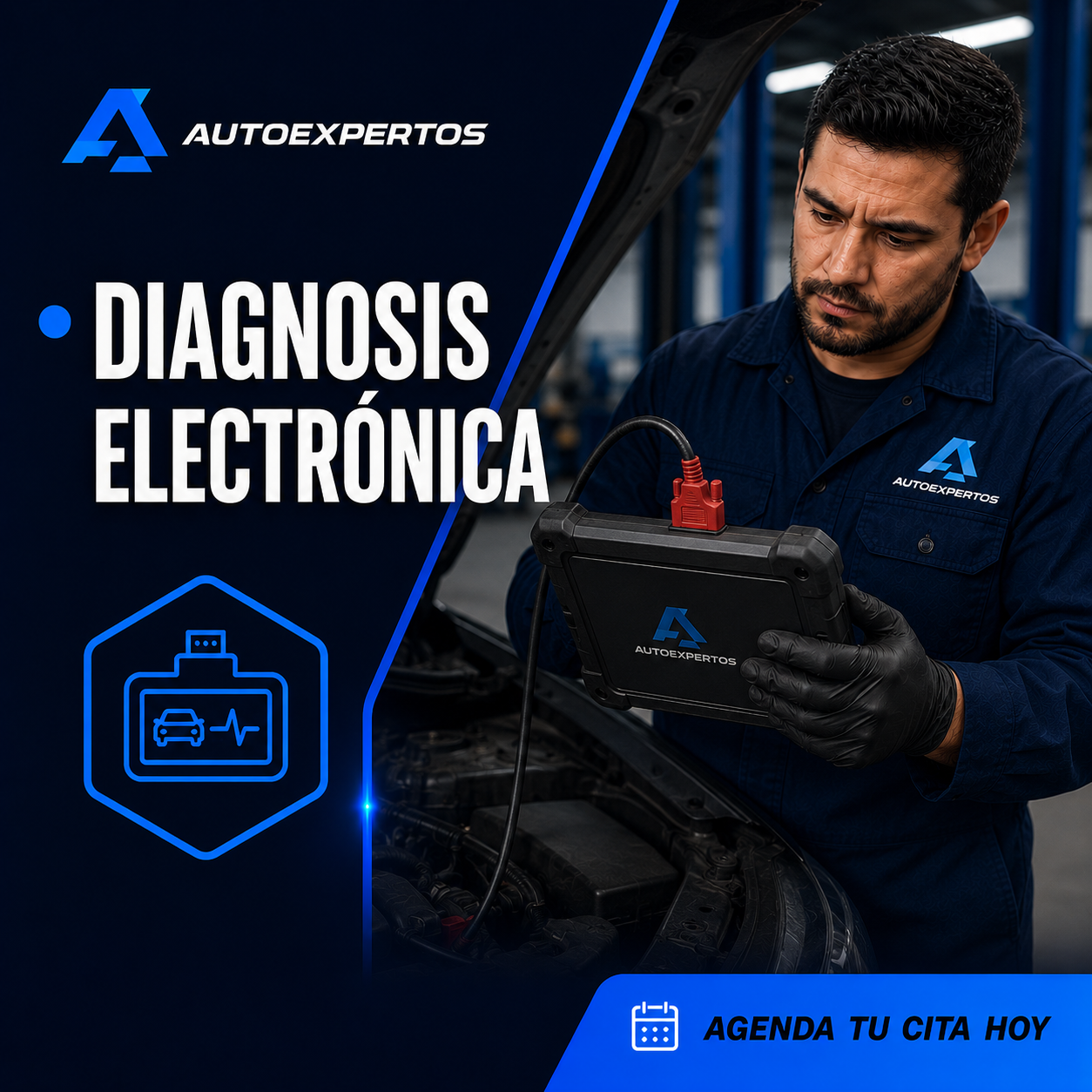 Técnico realizando una diagnosis electrónica en el vehículo